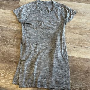 LULULEMON SWIFTLY TSHIRT
